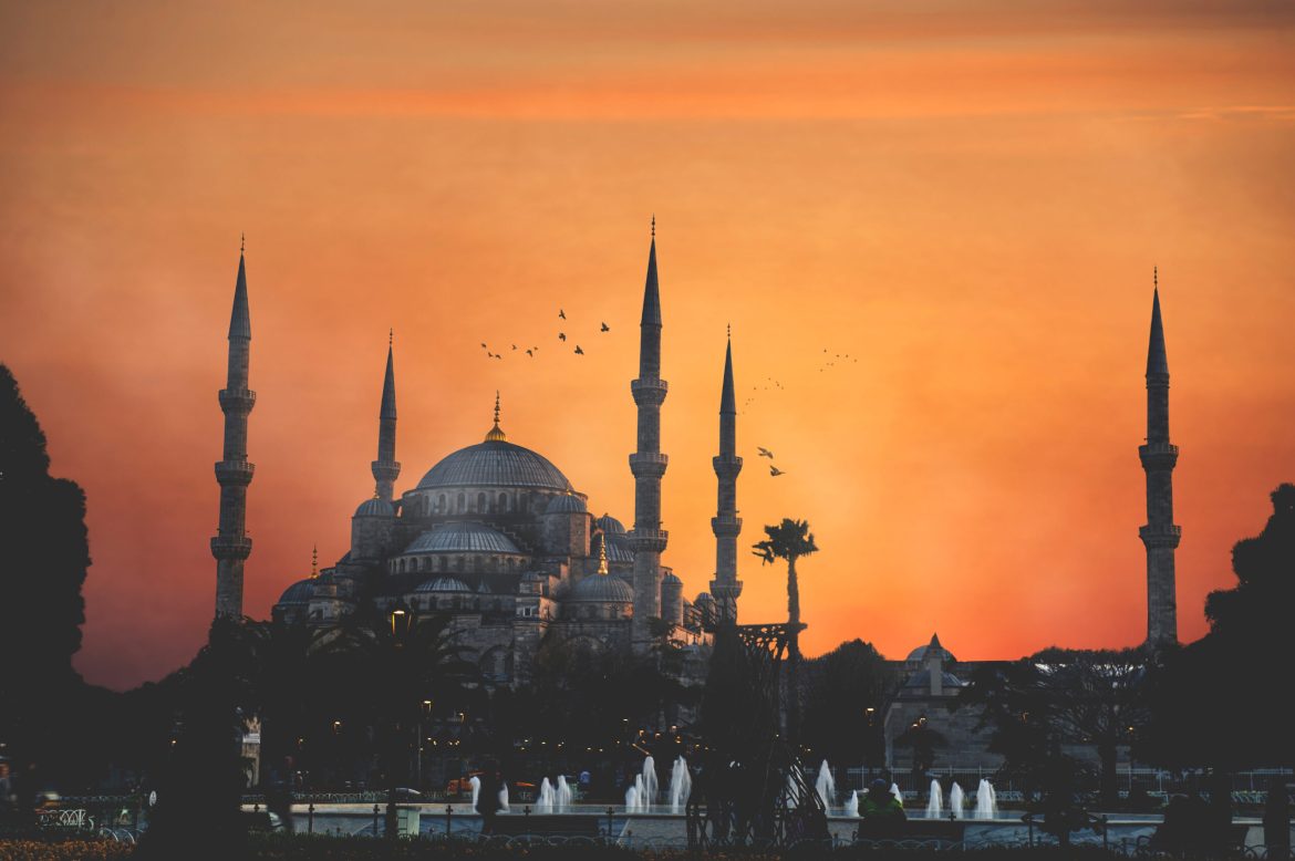<div></div><p>The Turkish lira remained on edge on Monday as the political crisis in the country continued after more politicians, journalists, and activists were arrested. The USD/TRY exchange rate was trading at 37.7 on Monday, down from last week’s high of 39.80. </p><h2 class="wp-block-heading">Lira plunges against euro and pound as BIST 100 index falls</h2><p>Similarly, the EUR/GBP pair dropped to 41.20 from the year-to-date high of 43.40, while the GBP/TRY has dropped from last week’s high of 50.90 to 49.10. These forex pairs are all nearing their all-time highs after decades of soaring as the <a href="https://invezz.com/news/2025/03/19/turkeys-markets-plunge-on-the-arrest-of-erdogans-rival-ekrem-imamoglu-lira-hits-record-low/">BIST 100 index has plunged</a> by over 14% from its highest point this year, meaning that it has moved into a technical correction. </p><p>The Turkish lira has plunged after President Recep Erdogan arrested Ekrem Imamoglu, his main rival and the mayor of Istanbul. This action, coupled with other arrests, have raised concerns that Turkey was moving towards outright autocracy. </p><p>Ekrem has now been charged with corruption and removed from being the mayor of the biggest city in the country. In an X post, he warned that the country was suffering from a great betrayal and that he was a victim of extrajudicial execution. </p><p>Analysts believe that the ongoing arrests stem from last year’s municipal elections in which the opposition won convincingly. As such, Erdogan believes that failure to crack down on the party risks his party in the next election. </p><div class="wp-block-kevinbatdorf-xeet-wp xeet-wp"><div class="react-tweet-theme Prh5YO6Z7gkcGwVjnX1Q"><article class="y3vyxk0KOdMgcSTtzERK"><div class="lXRMjX2KYR7IZSOZPFbm"><a href="https://twitter.com/RTErdogan/status/1903534647046549843" class="nkzum3vS9EE0UMk6wIwD" target="_blank" rel="noopener noreferrer"><div class="gxuhzv6slGlIBy5JFjVm"></div><div class="gxuhzv6slGlIBy5JFjVm"><div class="jM__a2FZ4FtvadsBSIC5"></div></div></a><div class="BwMePHrH3rvsmYE498nW"><a href="https://twitter.com/RTErdogan/status/1903534647046549843" class="oDvOSSsrnTspryAL9YVt" target="_blank" rel="noopener noreferrer"><div class="YqFZOCD996i_gAbVzqfJ"><span title="Recep Tayyip Erdoğan">Recep Tayyip Erdoğan</span></div><div class="k4aQ6nZmsk6GjbvjPKss Xn74oijrQckc4GWLf73O"><svg viewBox="0 0 22 22" aria-label="Verified account" role="img" class="ffBq0MV1b2gevROl4KC0"><g><path clip-rule="evenodd" d="M12.05 2.056c-.568-.608-1.532-.608-2.1 0l-1.393 1.49c-.284.303-.685.47-1.1.455L5.42 3.932c-.832-.028-1.514.654-1.486 1.486l.069 2.039c.014.415-.152.816-.456 1.1l-1.49 1.392c-.608.568-.608 1.533 0 2.101l1.49 1.393c.304.284.47.684.456 1.1l-.07 2.038c-.027.832.655 1.514 1.487 1.486l2.038-.069c.415-.014.816.152 1.1.455l1.392 1.49c.569.609 1.533.609 2.102 0l1.393-1.49c.283-.303.684-.47 1.099-.455l2.038.069c.832.028 1.515-.654 1.486-1.486L18 14.542c-.015-.415.152-.815.455-1.099l1.49-1.393c.608-.568.608-1.533 0-2.101l-1.49-1.393c-.303-.283-.47-.684-.455-1.1l.068-2.038c.029-.832-.654-1.514-1.486-1.486l-2.038.07c-.415.013-.816-.153-1.1-.456zm-5.817 9.367l3.429 3.428 5.683-6.206-1.347-1.247-4.4 4.795-2.072-2.072z" fill-rule="evenodd"></path></g></svg></div></a><div class="T65hgE51dyqUMzAY5hl0"><a href="https://twitter.com/RTErdogan/status/1903534647046549843" class="jg4rjgPtL89uoWZw81FG" target="_blank" rel="noopener noreferrer"><span title="@RTErdogan">@RTErdogan</span></a><div class="IulIEDncuBnezCKlPUfn"><span class="f9i0GrOk4HWCqDStzGHE">·</span><a href="https://twitter.com/intent/follow?screen_name=RTErdogan" class="X9KF8bvQvjpxMkEUAQSg" target="_blank" rel="noopener noreferrer">Follow</a></div></div></div><a href="https://twitter.com/RTErdogan/status/1903534647046549843" class="VAKgDYwbCPjVtzvR7vsi" target="_blank" rel="noopener noreferrer" aria-label="View on Twitter"><svg viewBox="0 0 24 24" aria-hidden="true" class="ir1mOoEBBHFze7QEPbN0"><g><path d="M18.244 2.25h3.308l-7.227 8.26 8.502 11.24H16.17l-5.214-6.817L4.99 21.75H1.68l7.73-8.835L1.254 2.25H8.08l4.713 6.231zm-1.161 17.52h1.833L7.084 4.126H5.117z"></path></g></svg></a></div><p class="AdGEHCYjGQTkPV_D5imj"><span>Önce Suriye’de eski rejim artıklarının çıkardığı olayları bahaneyle mezhepçilik fitnesini alevlendirmek istediler.
Alevi canlarımızı kışkırtarak kardeşliğimize pusu kurmaya kalktılar.
Muvaffak olamayınca bir yolsuzluk operasyonu üzerinden milletimizi provoke etmeye kalkıştılar.</span></p><div class="_0kiDv1j1JHI8CF0Ntb_"><a class="PF6M5QdjvCYeUIeL82Pw" href="https://twitter.com/RTErdogan/status/1903534647046549843" target="_blank" rel="noopener noreferrer" aria-label="10:50 PM · Mar 22, 2025"><time datetime="2025-03-22T19:50:00.000Z">10:50 PM · Mar 22, 2025</time></a><a class="EUWNvie68q0hB7x9gYil" href="https://help.twitter.com/en/twitter-for-websites-ads-info-and-privacy" target="_blank" rel="noopener noreferrer" aria-label="Twitter for Websites, Ads Information and Privacy"><svg viewBox="0 0 24 24" aria-hidden="true" class="vOX04B_sc4bLDrQmqaVN"><g><path d="M13.5 8.5c0 .83-.67 1.5-1.5 1.5s-1.5-.67-1.5-1.5S11.17 7 12 7s1.5.67 1.5 1.5zM13 17v-5h-2v5h2zm-1 5.25c5.66 0 10.25-4.59 10.25-10.25S17.66 1.75 12 1.75 1.75 6.34 1.75 12 6.34 22.25 12 22.25zM20.25 12c0 4.56-3.69 8.25-8.25 8.25S3.75 16.56 3.75 12 7.44 3.75 12 3.75s8.25 3.69 8.25 8.25z"></path></g></svg></a></div><div class="r1nP5SJS7VNmWTX19Auq"><a class="gcUKEvUouWctDVs4Uni5" href="https://twitter.com/intent/like?tweet_id=1903534647046549843" target="_blank" rel="noopener noreferrer" aria-label="Like. This Tweet has 33.0K likes"><div class="EYp9rp32FVnHEztzLqMG"><svg viewBox="0 0 24 24" class="P9Vvt2A5f_du1jwjR7Pu" aria-hidden="true"><g><path d="M20.884 13.19c-1.351 2.48-4.001 5.12-8.379 7.67l-.503.3-.504-.3c-4.379-2.55-7.029-5.19-8.382-7.67-1.36-2.5-1.41-4.86-.514-6.67.887-1.79 2.647-2.91 4.601-3.01 1.651-.09 3.368.56 4.798 2.01 1.429-1.45 3.146-2.1 4.796-2.01 1.954.1 3.714 1.22 4.601 3.01.896 1.81.846 4.17-.514 6.67z"></path></g></svg></div><span class="aMeAuAqW2H34ePc2jorL">33.0K</span></a><a class="We700JQVK913TW5TZQk6" href="https://twitter.com/intent/tweet?in_reply_to=1903534647046549843" target="_blank" rel="noopener noreferrer" aria-label="Reply to this Tweet on Twitter"><div class="SXNJIS9giXWKxuUsSwXx"><svg viewBox="0 0 24 24" class="_jiTmgdXSXvzZ7ypu8Cg" aria-hidden="true"><g><path d="M1.751 10c0-4.42 3.584-8 8.005-8h4.366c4.49 0 8.129 3.64 8.129 8.13 0 2.96-1.607 5.68-4.196 7.11l-8.054 4.46v-3.69h-.067c-4.49.1-8.183-3.51-8.183-8.01z"></path></g></svg></div><span class="qAurmX5F17a0m0GbrhOq">Reply</span></a><button type="button" class="EDcxfgdhQDFSaBs5yAxC" aria-label="Copy link" data-xeet-url-to-copy="https://twitter.com/RTErdogan/status/1903534647046549843"><div class="O1W4EuB8WU92_ex7pGQT"><svg viewBox="0 0 24 24" style="display:none" class="n_DC_kyca8mWpFoPVAvQ" aria-hidden="true"><g><path d="M9.64 18.952l-5.55-4.861 1.317-1.504 3.951 3.459 8.459-10.948L19.4 6.32 9.64 18.952z"></path></g></svg><svg viewBox="0 0 24 24" class="n_DC_kyca8mWpFoPVAvQ" aria-hidden="true"><g><path d="M18.36 5.64c-1.95-1.96-5.11-1.96-7.07 0L9.88 7.05 8.46 5.64l1.42-1.42c2.73-2.73 7.16-2.73 9.9 0 2.73 2.74 2.73 7.17 0 9.9l-1.42 1.42-1.41-1.42 1.41-1.41c1.96-1.96 1.96-5.12 0-7.07zm-2.12 3.53l-7.07 7.07-1.41-1.41 7.07-7.07 1.41 1.41zm-12.02.71l1.42-1.42 1.41 1.42-1.41 1.41c-1.96 1.96-1.96 5.12 0 7.07 1.95 1.96 5.11 1.96 7.07 0l1.41-1.41 1.42 1.41-1.42 1.42c-2.73 2.73-7.16 2.73-9.9 0-2.73-2.74-2.73-7.17 0-9.9z"></path></g></svg></div><span class="ovn4FbJMqbXsfiK7gvth" data-copy-text="{"copied":"Copied!","copyAllText":"Copy link to Tweet"}">Copy link</span></button></div><div class="cjgWV81BwLW_tK8FicCg"><a class="tczCx_QJsiI5O2NPUrfI" href="https://twitter.com/RTErdogan/status/1903534647046549843" target="_blank" rel="noopener noreferrer"><span class="LW1dI56xN0L7kAXJota7">Read 2.8K replies</span></a></div></article></div></div><h2 class="wp-block-heading">CBRT interventions to save Turkish lira</h2><p>The Turkish lira’s crash has not been all that severe because of the Central Bank of the Republic of Turkey (CBRT) actions. </p><p>As we wrote on Saturday, the CBRT has spent a <a href="https://invezz.com/news/2025/03/22/usd-try-the-12-billion-reason-why-the-turkish-lira-is-surging/">record $12 billion defending</a> the currency last Wednesday. Analysts believe that these interventions increased on Thursday and Friday as more foreign investors dumped Turkish assets.</p><p>The USD/TRY, GBP/TRY, and EUR/TRY also reacted to further actions by the CBRT. In addition to direct market interventions, the central bank hiked interest rates, bucking its recent rate cutting cycle. </p><p>Hiking interest rates helped to convince investors to save money in local currency instead of moving them to the US dollar, euro, and pound. Turkish bond yields have continued in the past few days, higher than the 4% in the US. The ten-year yield rose to 31%, up from the year-to-date low of 25%. </p><p>Therefore, the rising Turkish yields will likely create a carry trade opportunity. This situation is where investors borrow from a low-interest-rate country like the United States and invest in higher-yielding ones like Turkey.</p><h2 class="wp-block-heading">USD/TRY technical analysis</h2><figure class="wp-block-image inv-component-break-container size-large"><figcaption class="wp-element-caption">USDTRY chart by <a href="https://www.tradingview.com/symbols/USDTRY/?exchange=CAPITALCOM" target="_blank" rel="noreferrer noopener">TradingView</a></figcaption></figure><p>The daily chart shows that the USD/TRY pair surged to a record high of 39.80 last week and then pulled back to 38. It has now stabilized at 38 as investors wait for the next catalyst from the country.</p><p>The USD/TRY has remained above all moving averages, a sign that bulls are in control for now. It is also forming a bullish pennant pattern. Therefore, it will likely continue rising as bulls target the psychological point at 50. A drop below the support at 36.50 will invalidate the bullish view.</p><p>The post <a href="https://invezz.com/news/2025/03/24/usd-try-what-next-for-lira-as-turkey-moves-towards-autocracy/">USD/TRY: What next for lira as Turkey moves towards autocracy?</a> appeared first on <a href="https://invezz.com/">Invezz</a></p><br>